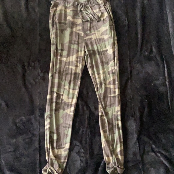 Overalls - Picture 2 of 8